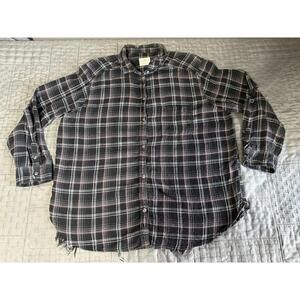 American Eagle Ripped Distressed navy rose embroidered Plaid flannel Size X-Lrg